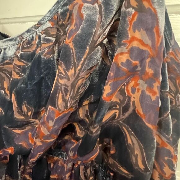 NWTs Adelyn Rae Angie Midi Floral One Shoulder Dress Size Medium - Picture 12 of 14